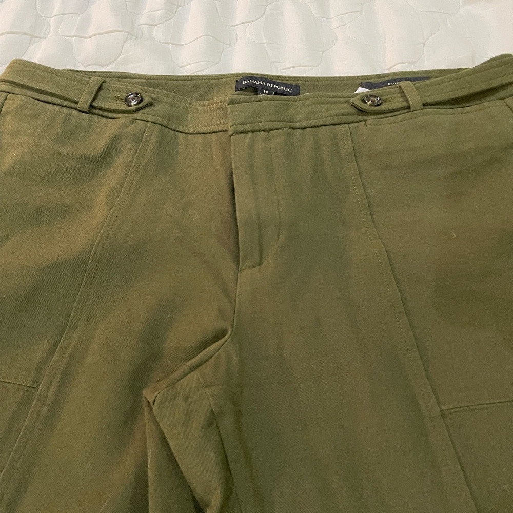 Banana Republic Sloan fit Women’s Olive Green Pants